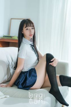 与亲女洗澡时伦了